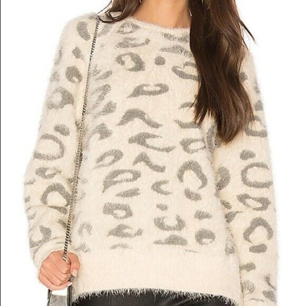 Callahan Snow Leopard Sweater S EUC